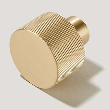 Plank Hardware knobs 3 style swirled