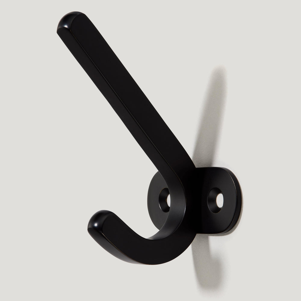 SPRATT Winged Hook - Black