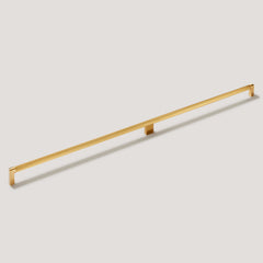 Plank Hardware Cabinetry 682mm (672mm CC) BECKER D Bar Handle - Brass