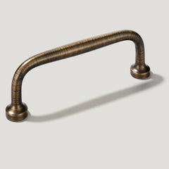 Plank Hardware Cabinetry GRAYSON Handle - Antique Brass