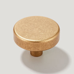 Plank Hardware Cabinetry HUDSON Shaker Knob - Aged Brass