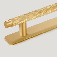 Plank Hardware Cabinetry KEPLER Knurled T-Bar Handle - Brass