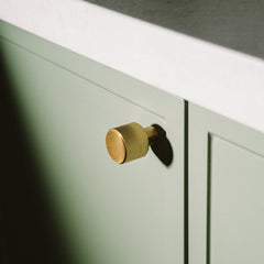 Plank Hardware Cabinetry LENNON Grooved Button Knob - Brass