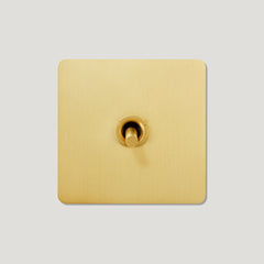 Plank Hardware Electric MAXWELL 1G Smooth Toggle - Brass