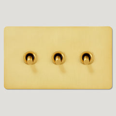 Plank Hardware Electric MAXWELL 3G Two Way Smooth Toggle - Brass