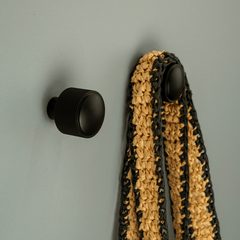 Plank Hardware Hooks HUMBOLDT Knurled Button Hook - Black