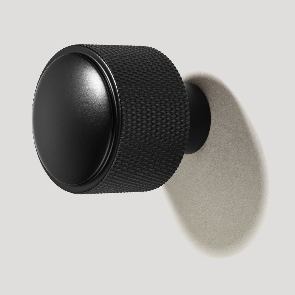 HUMBOLDT Knurled Button Hook - Black